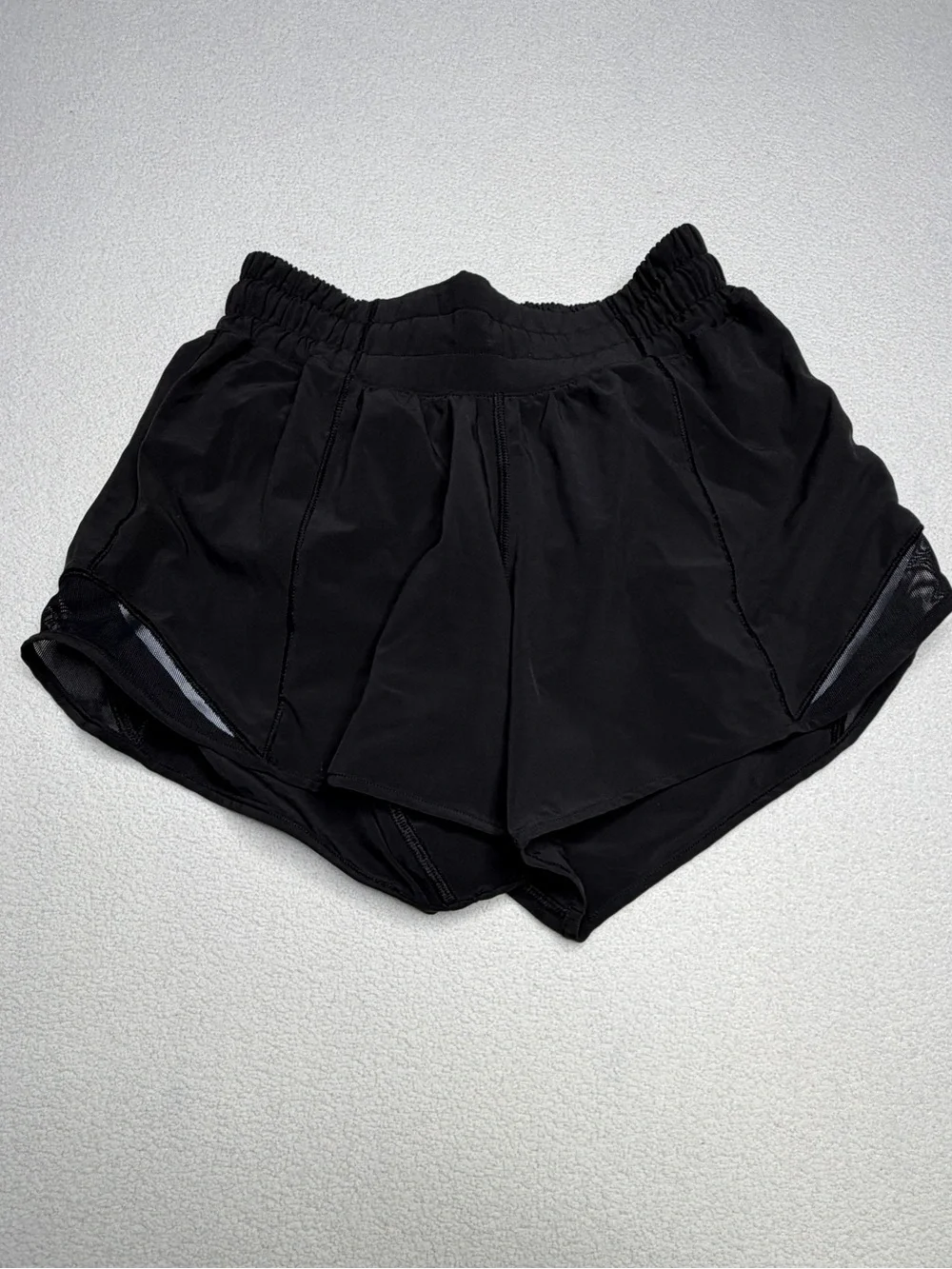 Lululemon Hotty Hot Short II *Long 4"
•Black🖤 - Picture 5 of 15